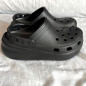Crocs NWOT cutie crush platform clogs girls 3